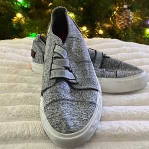 Kids unisex slip on sneakers